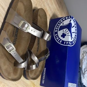 Birkenstock Mayari Ladies size 9.